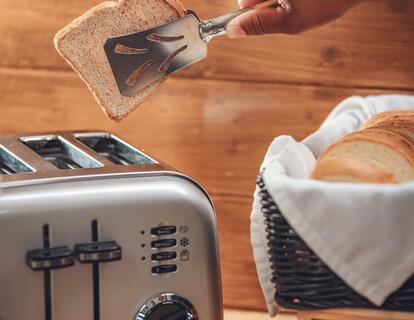 boutique-hotel-villa-alberta-colazione-pane-tostato