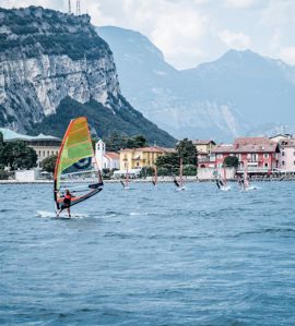 villa-alberta-torbole-garda-activity-surf-02