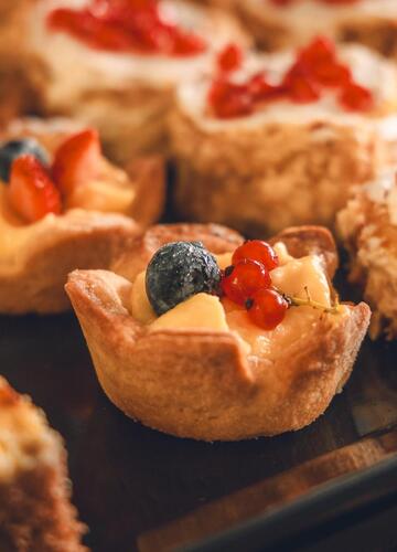 Close-up of sweet pastries at the breakfast buffet at Hotel Villa Alberta.